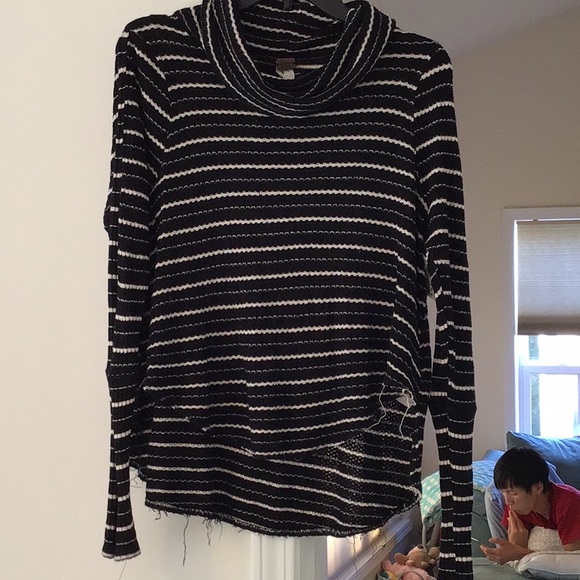 Free people - Picture 1 of 2